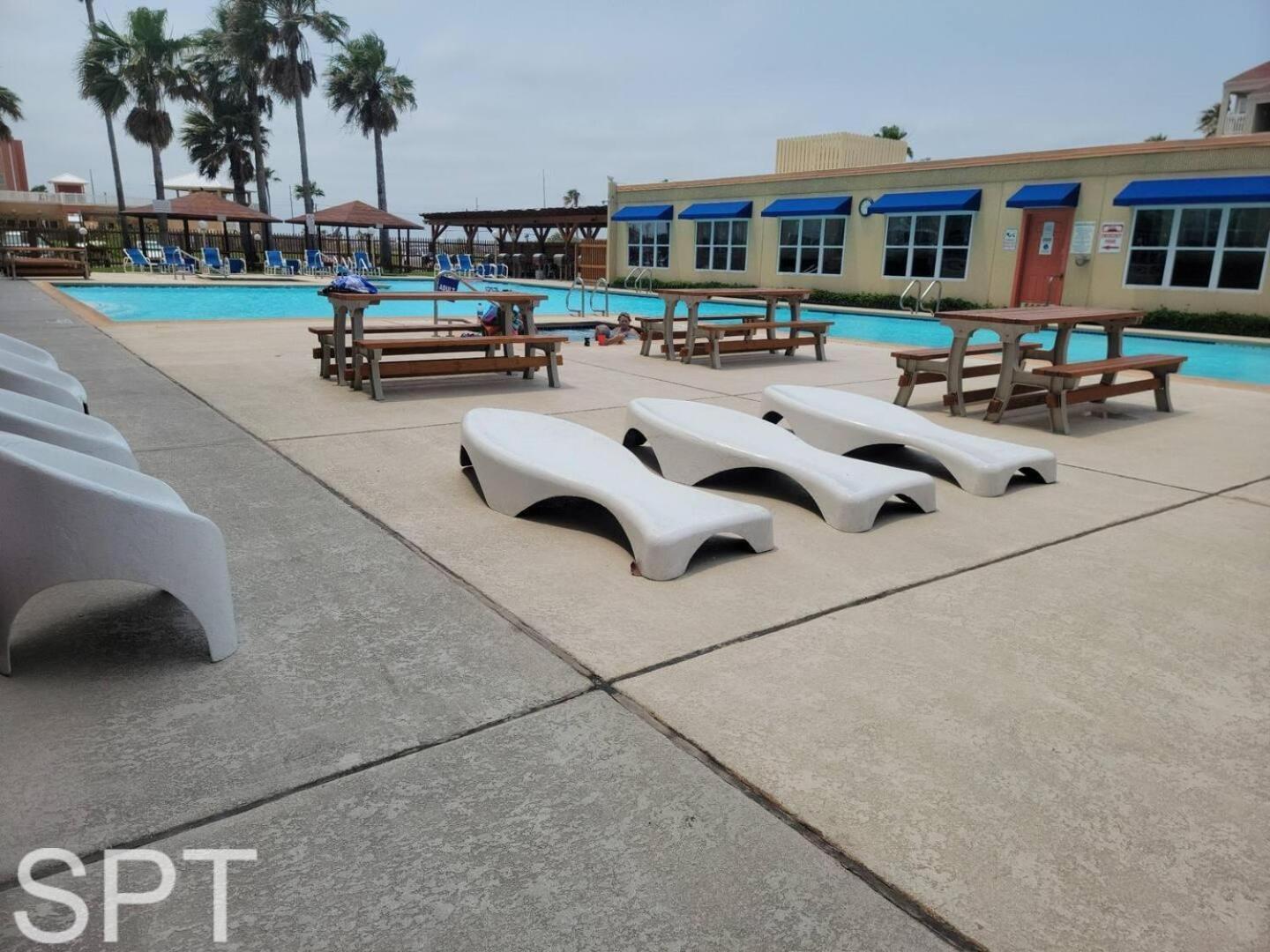 Beach Access Condo With Pool, Hot Tub Area & Bbq - Gulfview I - Unit 213 サウス・パドリー・アイランド エクステリア 写真